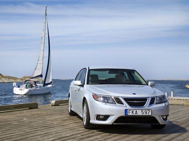Последний автомобиль Saab, сошедший с конвейера, фанаты марки купят и передадут в музей Последний автомобиль Saab, сошедший с конвейера, фанаты марки купят и передадут в музей