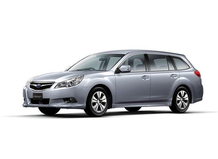 Subaru Legacy завелся, пробыв под водой три месяца