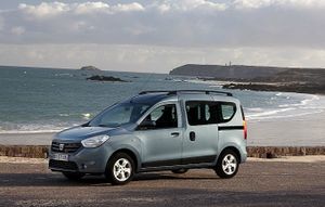 Dacia Dokker — вид сбоку
