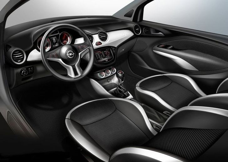 Opel Adam — интерьер