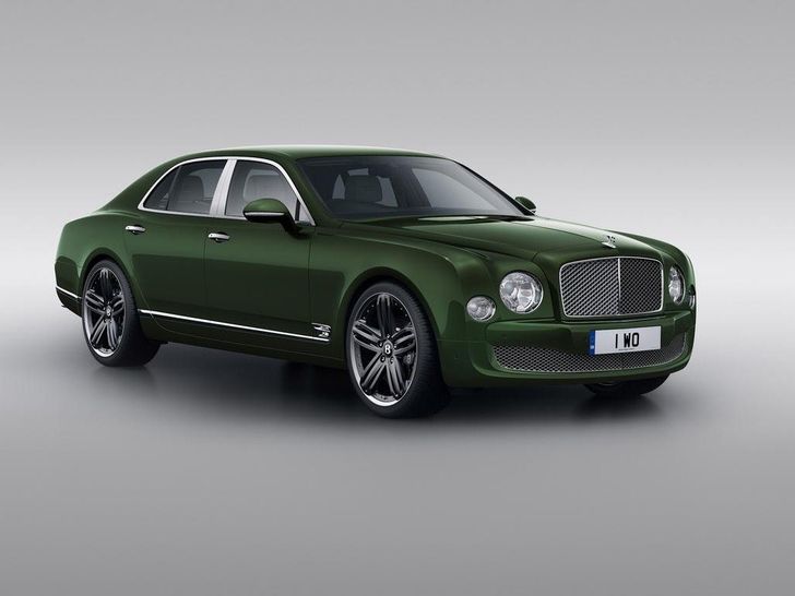 Bentley покажет в Пэббл-Бич спецверсию премиального седана Mulsanne Bentley покажет в Пэббл-Бич спецверсию премиального седана Mulsanne