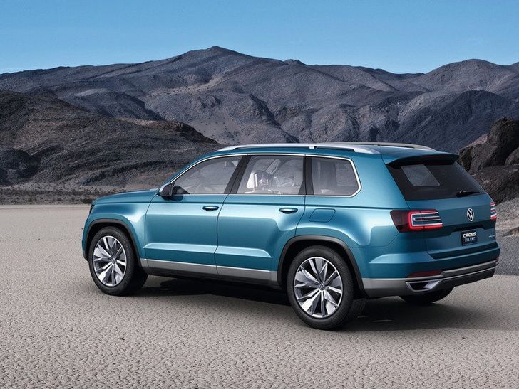 Volkswagen CrossBlue concept — вид сбоку Volkswagen CrossBlue concept — вид сбоку
