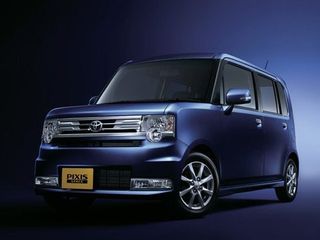 Кей-кар Toyota Pixis Space