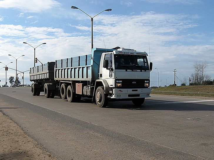 Грузоперевозки автотранспортом