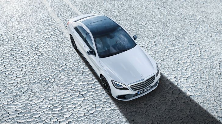 Mercedes выпустит люксовый седан S-класса для конкуренции с Tesla Mercedes выпустит люксовый седан S-класса для конкуренции с Tesla