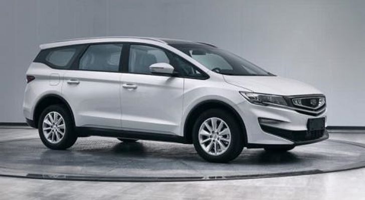 В Сети рассекретили внешность нового серийного компактвэна Geely VF11 В Сети рассекретили внешность нового серийного компактвэна Geely VF11