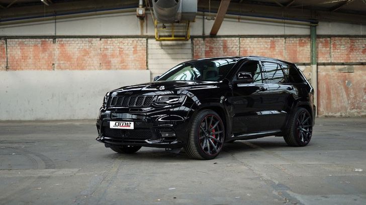 Внедорожник Jeep Grand Cherokee SRT стал еще мощнее Внедорожник Jeep Grand Cherokee SRT стал еще мощнее