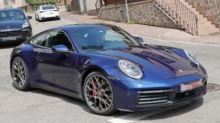 В Сети появились первые фото нового Porsche 911 В Сети появились первые фото нового Porsche 911