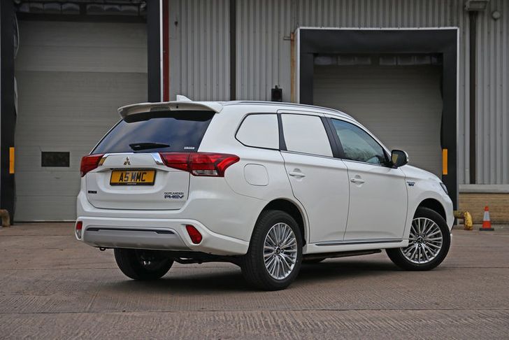 Mitsubishi Outlander PHEV Commercial Mitsubishi Outlander PHEV Commercial