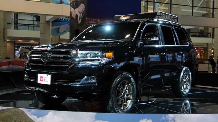 Toyota представила в Чикаго Land Cruiser в спецверсии Heritage Edition Toyota представила в Чикаго Land Cruiser в спецверсии Heritage Edition