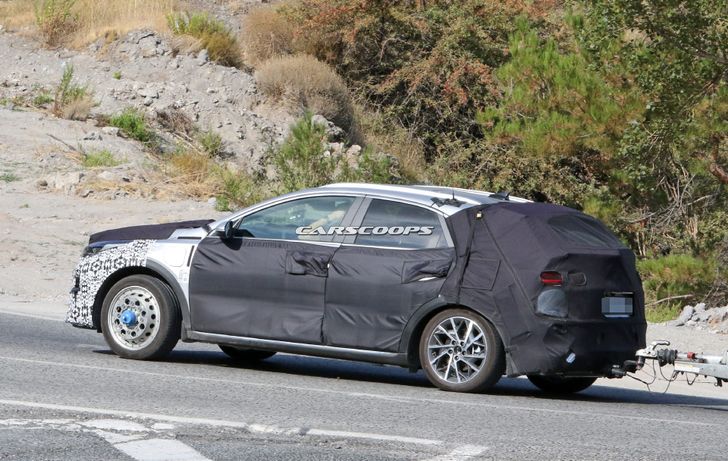 Гибридный KIA XCeed Гибридный KIA XCeed