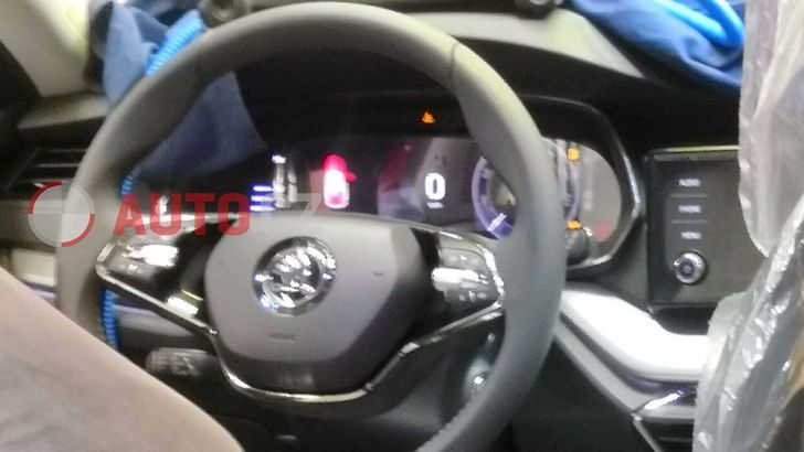 Уникальность интерьера новой Skoda Octavia рассекретили на фото Уникальность интерьера новой Skoda Octavia рассекретили на фото