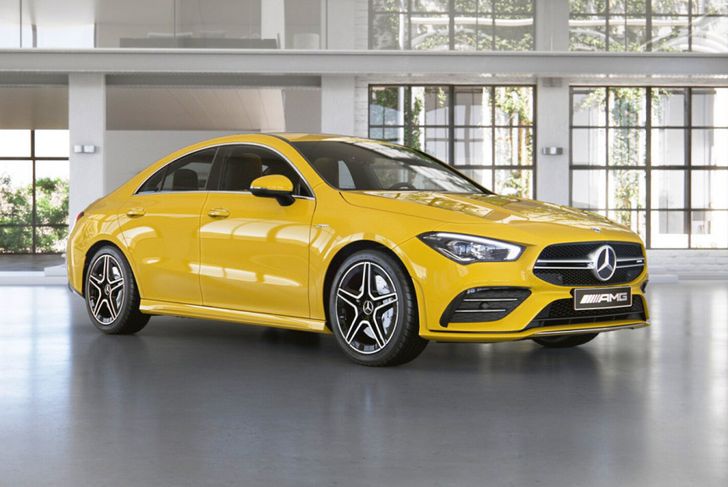 На рынке РФ появились две новые версии Mercedes-Benz CLA На рынке РФ появились две новые версии Mercedes-Benz CLA