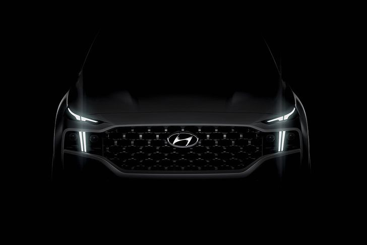 Hyundai показал фото обновленного Santa Fe