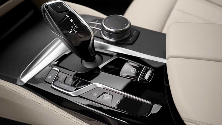 Интерьер BMW 5-Series Интерьер BMW 5-Series
