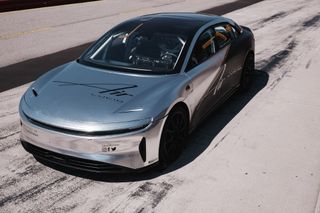 Трехмоторный Lucid Air