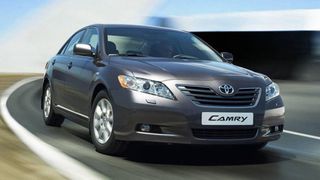 Toyota Camry v40