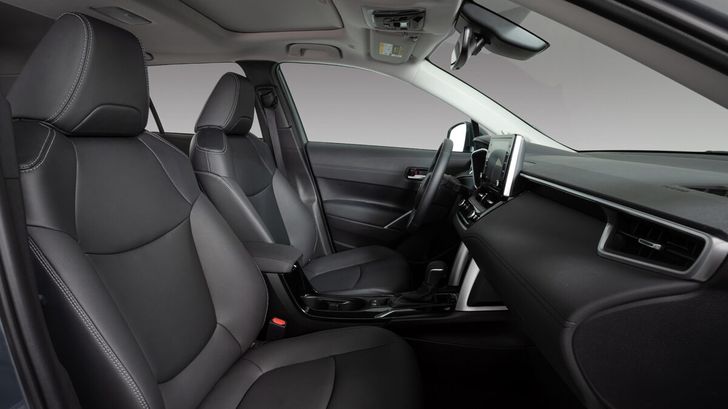 Интерьер Toyota Corolla Cross Интерьер Toyota Corolla Cross