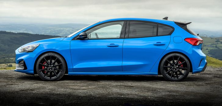 Компания Ford представила драйверскую версию хэтчбека Focus ST с регулируемой подвеской Компания Ford представила драйверскую версию хэтчбека Focus ST с регулируемой подвеской