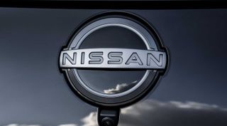 Логотип Nissan