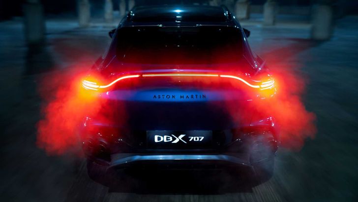 Aston Martin DBX707 Aston Martin DBX707