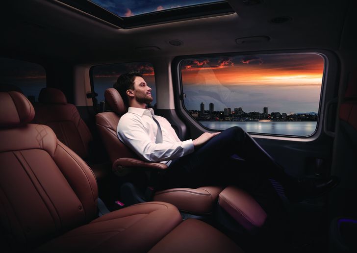 Hyundai Staria Premium