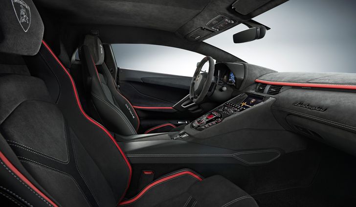 Интерьер Lamborghini Aventador Ultimae Интерьер Lamborghini Aventador Ultimae