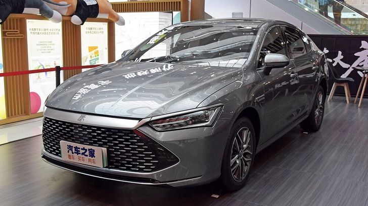 В России стартовали продажи гибрида BYD Qin Plus DM-i: известен ценник В России стартовали продажи гибрида BYD Qin Plus DM-i: известен ценник