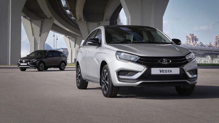 Новые LADA Vesta теперь можно купить на сотни тысяч рублей дешевле. Где их продают