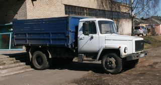 ГАЗ-3307 «Земляк»