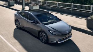 Toyota Prius 2025 года