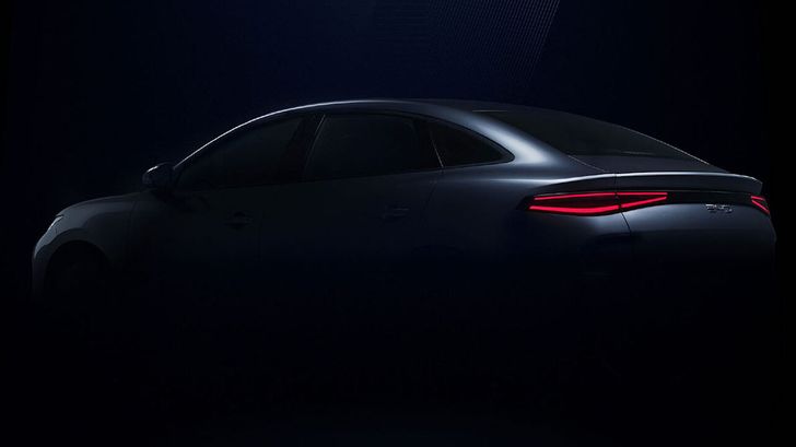 Тизер BYD e7