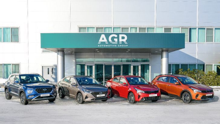 Россияне начали скупать автомобили нового отечественного бренда Россияне начали скупать автомобили нового отечественного бренда