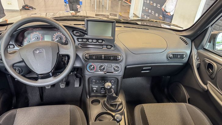 Интерьер LADA Niva Travel Интерьер LADA Niva Travel