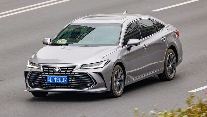 В России появилась новая неубиваемая Toyota, которую можно купить дешевле «китайцев» В России появилась новая неубиваемая Toyota, которую можно купить дешевле «китайцев»