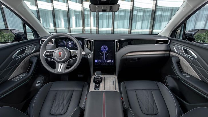 Интерьер Hongqi HS7 Интерьер Hongqi HS7