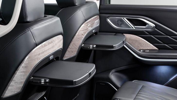 Интерьер Hongqi HS7 Интерьер Hongqi HS7