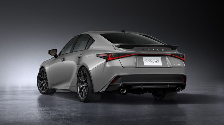 Lexus IS