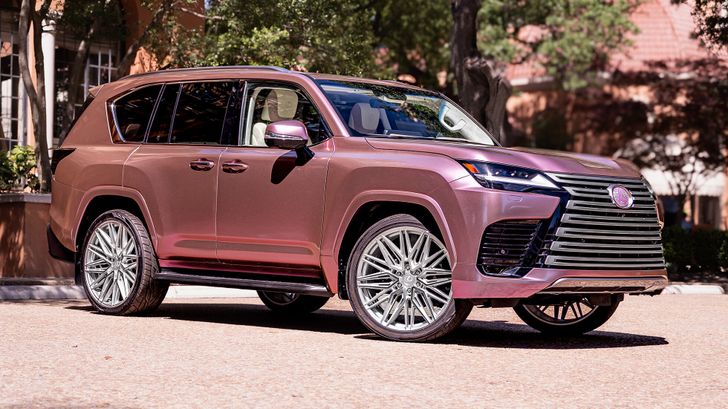 Лампа для маникюра, холодильник для косметики и розовый салон: представлен новый Lexus Glam LX Лампа для маникюра, холодильник для косметики и розовый салон: представлен новый Lexus Glam LX