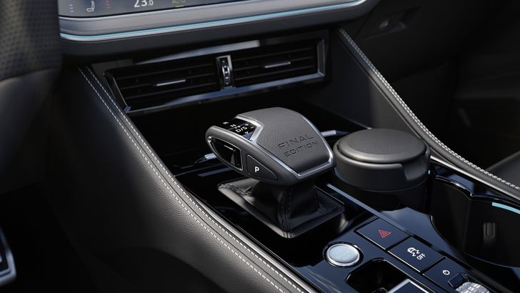 Интерьер Volkswagen Touareg Final Edition Интерьер Volkswagen Touareg Final Edition