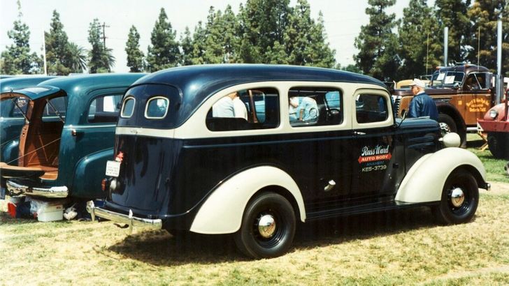 Chevrolet Suburban 1935 г.в