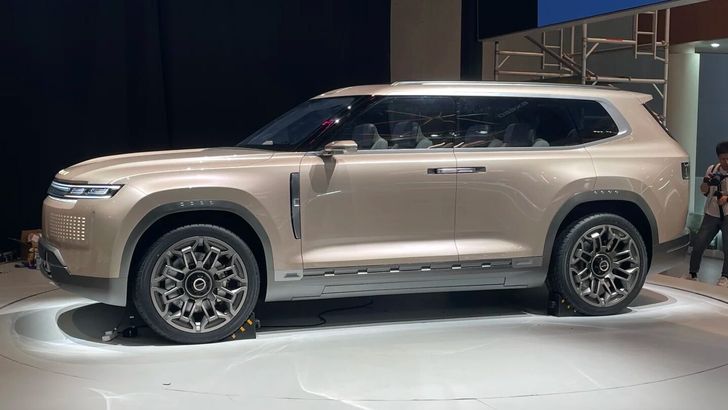 Exeed представил передовую технологию подруливания задних колес Exeed представил передовую технологию подруливания задних колес