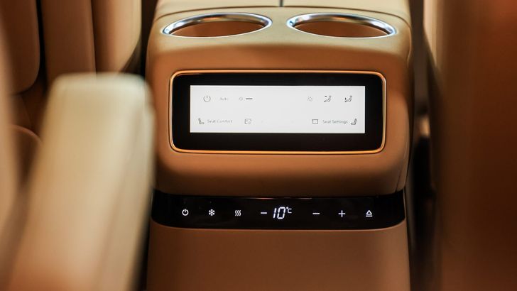 Интерьер Exeed ET8 Интерьер Exeed ET8