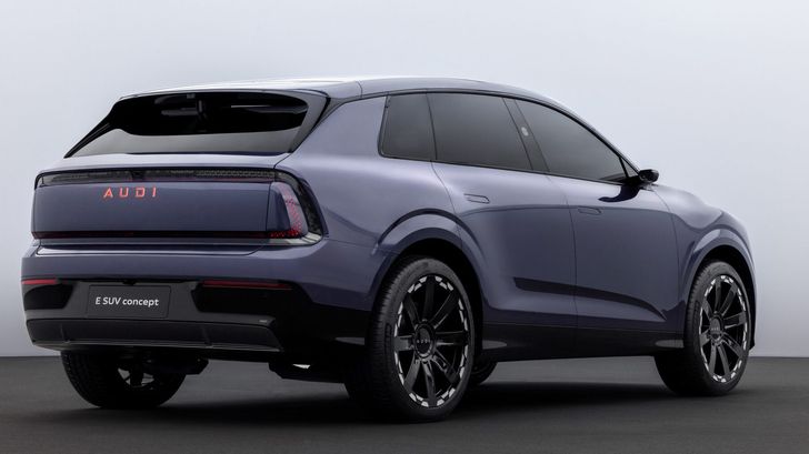 Концепт AUDI E SUV