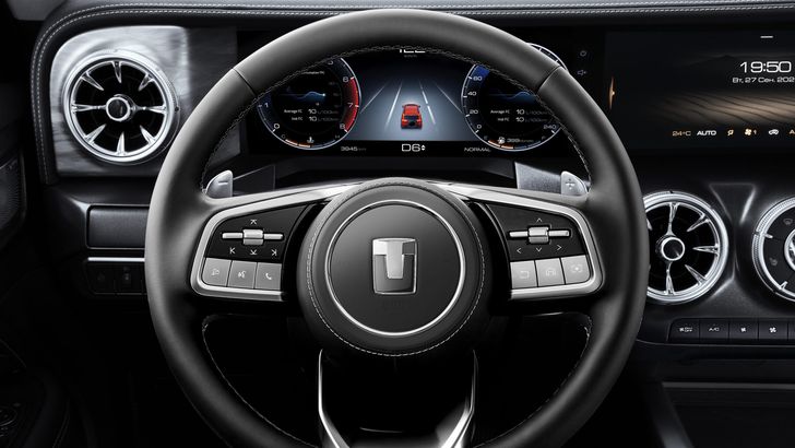 Интерьер Tank 300