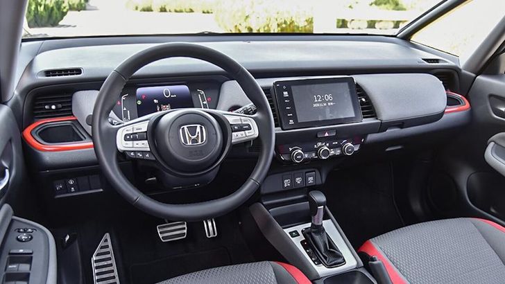 Интерьер Honda Life